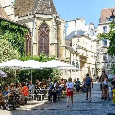 Marais Chic Heart Of Paris, Premium Location ! *